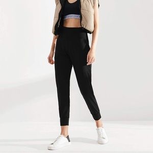 Ajisai Women’s High Waisted Jogger with Pockets